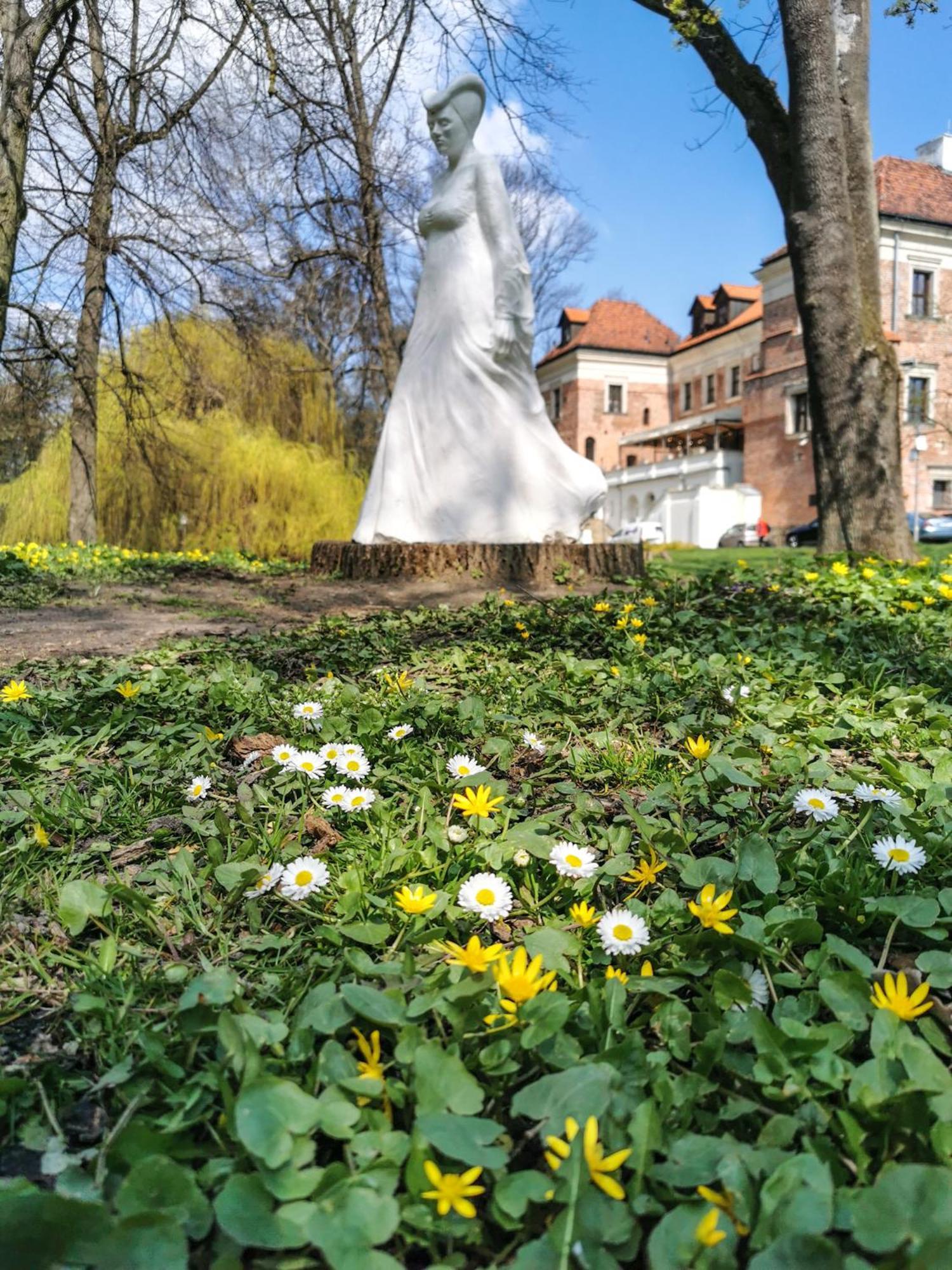 Zamek Uniejow Aparthotel Екстериор снимка
